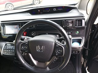 2018 Honda Stepwgn Spada V Рестайлинг, чёрный, 2370000 рублей, вид 3