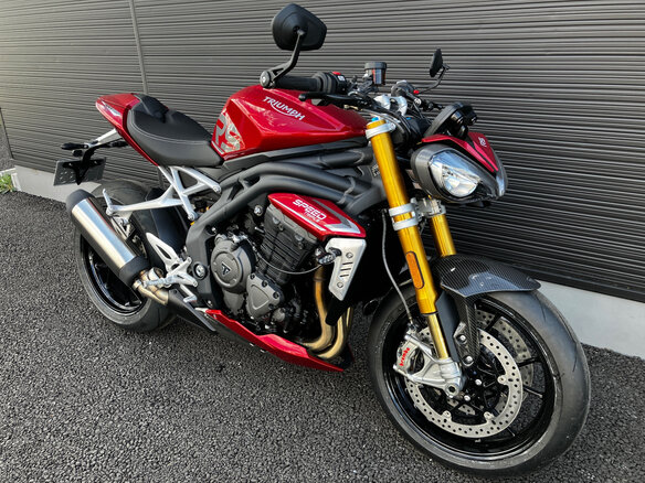 2024 Triumph Speed Triple, красный, 1700000 рублей