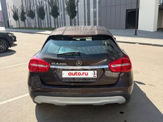 2014 Mercedes-Benz GLA 200 I (X156), коричневый, 980000 рублей, вид 3