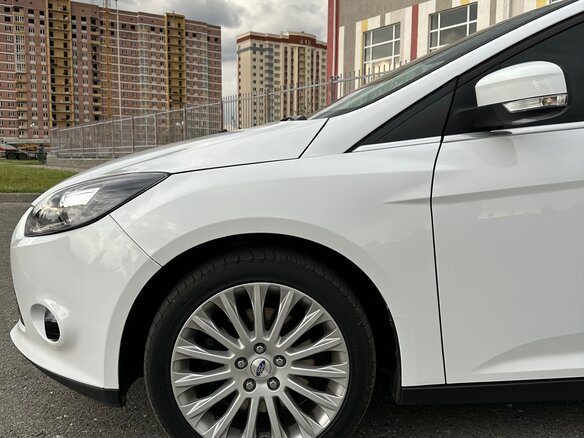 2014 Ford Focus III, белый, 1120000 рублей - вид 7