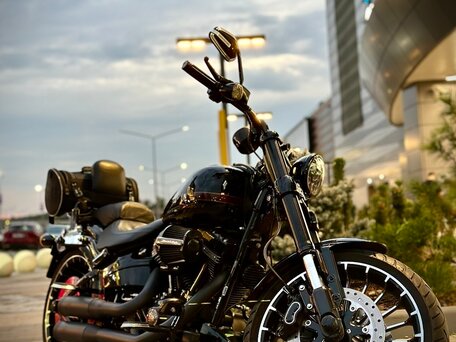 2017 Harley-Davidson CVO Pro Street Breakout, чёрный, 2799000 рублей, вид 4