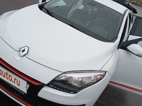 2013 Renault Megane III Рестайлинг, белый, 970000 рублей - вид 5