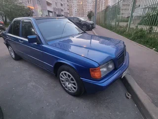 1988 Mercedes-Benz 190 (W201), синий, 340000 рублей, вид 2