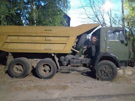 1986 КамАЗ 5511, зелёный, 650000 рублей, вид 4