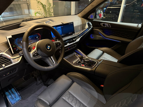 2026 BMW X5 M Competition III (F95) Рестайлинг, чёрный, 23390000 рублей - вид 4