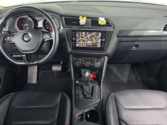 2020 Volkswagen Tiguan II, серебристый, 2450000 рублей - вид 26
