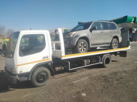 2004 Mazda Titan, белый, 2500000 рублей, вид 2