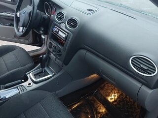 2009 Ford Focus II Рестайлинг, чёрный, 850000 рублей, вид 5