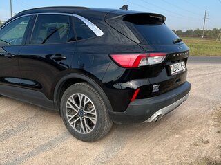 2020 Ford Escape IV, чёрный, 1560000 рублей, вид 5