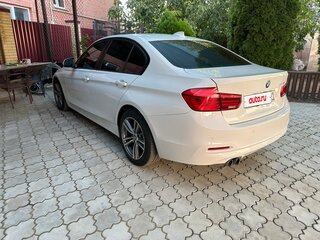2016 BMW 3 серии 320i VI (F3x) Рестайлинг, белый, 3000000 рублей, вид 4