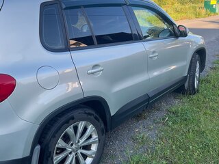 2013 Volkswagen Tiguan I Рестайлинг, серебристый, 950000 рублей, вид 2