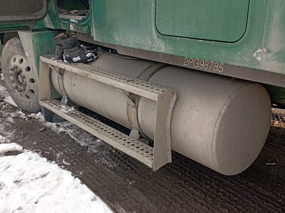 2001 Freightliner Century Class, зелёный, 1700000 рублей - вид 31