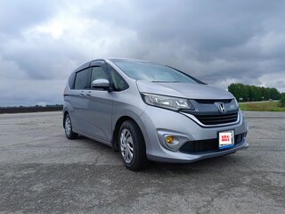 2017 Honda Freed+ II, серебристый, 1500000 рублей, вид 5