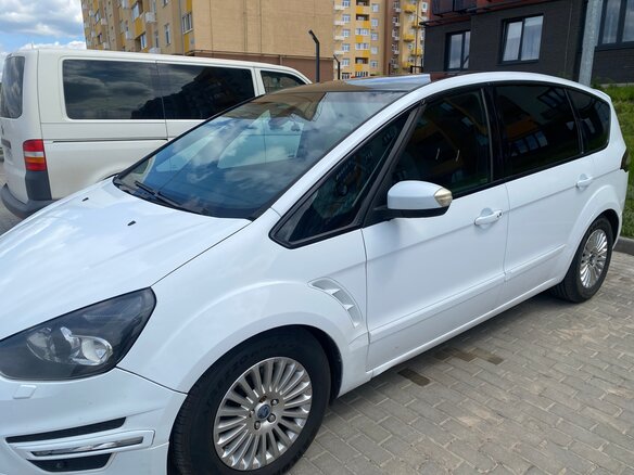 2011 Ford S-MAX I Рестайлинг, белый, 890000 рублей - вид 3