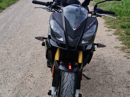 2011 Aprilia Tuono V4, чёрный, 690000 рублей, вид 2