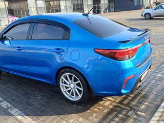 2018 Kia Rio IV, синий, 1600000 рублей, вид 3