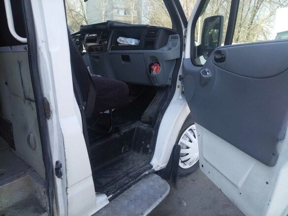 2012 Ford Transit, белый, 900000 рублей - вид 4