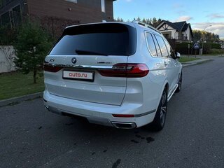 2019 BMW X7 50i I (G07), белый, 6300000 рублей, вид 4