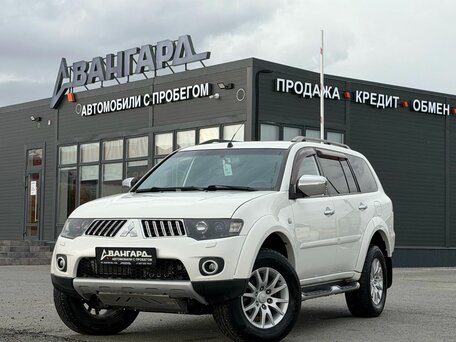 Mitsubishi Pajero Sport II