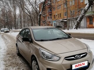 2013 Hyundai Solaris I, бежевый, 840000 рублей, вид 3