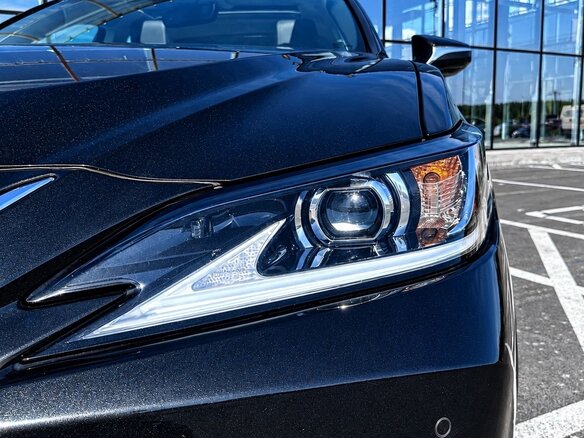 2023 Lexus ES 350 VII Рестайлинг, чёрный - вид 7