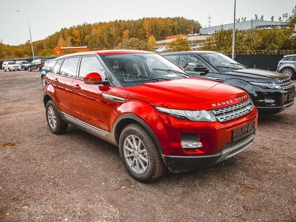2015 Land Rover Range Rover Evoque 9-speed I, красный