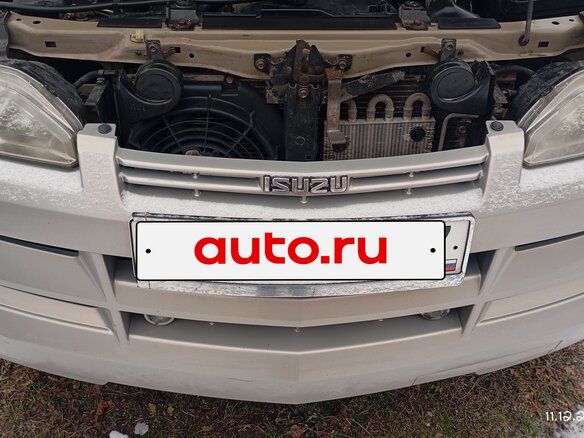 2002 Isuzu Axiom, серый, 720000 рублей - вид 14