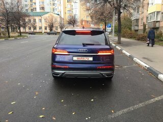 2021 Audi Q7 45 TDI II (4M) Рестайлинг, синий, 7700000 рублей, вид 4