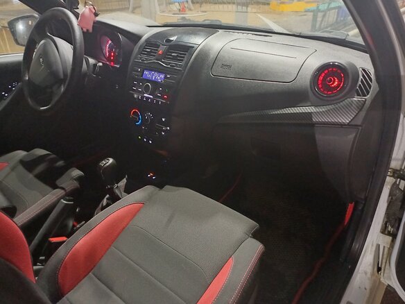 2023 Lada (ВАЗ) Granta Drive Active I Рестайлинг, белый, 1000000 рублей - вид 9