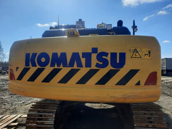2021 Komatsu PC210, жёлтый, 10500000 рублей - вид 4