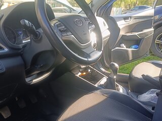 2017 Hyundai Solaris II, серый, 1400000 рублей, вид 4