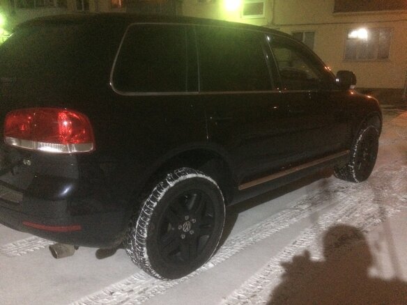 2006 Volkswagen Touareg I, чёрный - вид 1