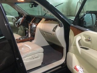 2017 Infiniti QX80 I Рестайлинг, коричневый, 2950000 рублей, вид 3