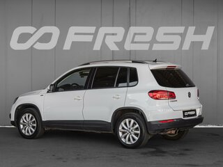 2016 Volkswagen Tiguan I Рестайлинг, белый, 1930000 рублей, вид 3