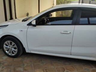 2018 Kia Rio IV, белый, 1350000 рублей, вид 5