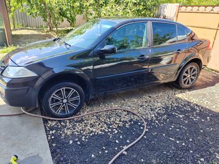 2008 Renault Megane II Рестайлинг, чёрный, 510000 рублей, вид 3