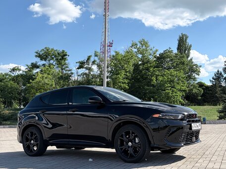 2023 Dodge Hornet, чёрный, 3900000 рублей, вид 4