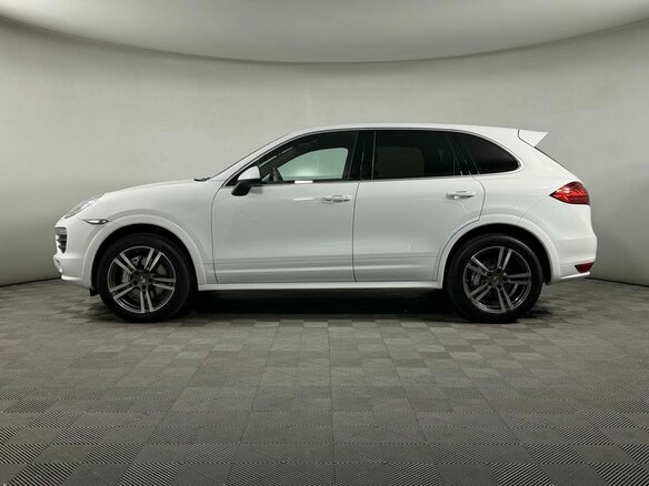 2013 Porsche Cayenne S II (958), белый, 2999000 рублей - вид 2