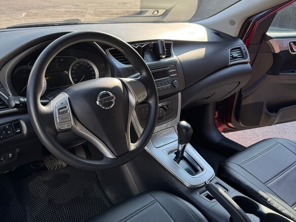 2015 Nissan Sentra VII (B17), красный, 1050000 рублей - вид 13