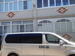 2009 Hyundai Grand Starex I, серебристый, 1200000 рублей, вид 3