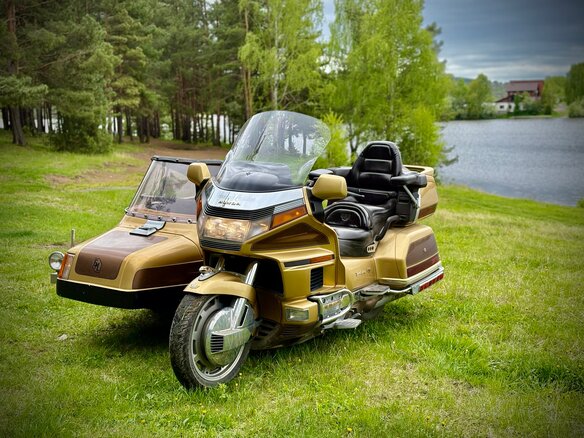 1991 Honda GL 1500 Gold Wing, золотистый - вид 17