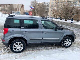 2015 Skoda Yeti I Рестайлинг, серый, 1200000 рублей, вид 5