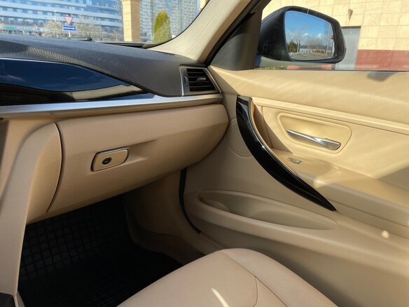 2016 BMW 3 серии 318i VI (F3x) Рестайлинг, чёрный, 1655140 рублей - вид 14