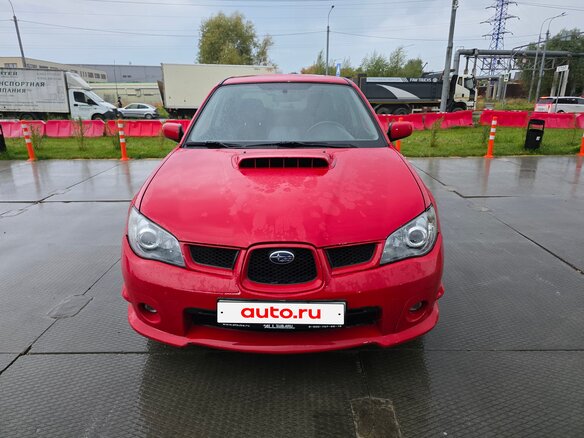2006 Subaru Impreza II Рестайлинг 2, красный, 1250000 рублей - вид 1