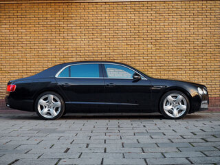 2013 Bentley Flying Spur II, чёрный, 8999000 рублей, вид 4