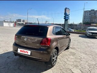 2012 Volkswagen Polo V, коричневый, 780000 рублей, вид 4