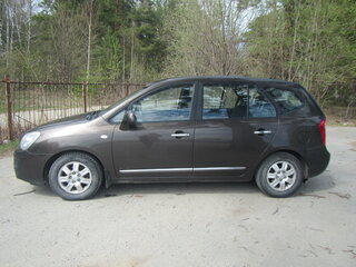 2009 Kia Carens II (UN), коричневый, 650000 рублей, вид 5