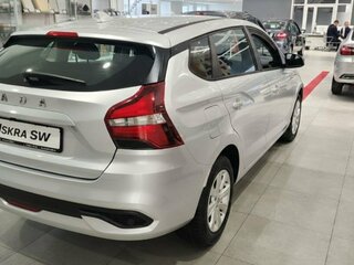 2026 Lada (ВАЗ) Iskra SW, серебристый, 1525000 рублей, вид 2