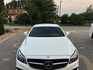 2015 Mercedes-Benz CLS 400 II (C218) Рестайлинг, белый, 3100000 рублей, вид 1