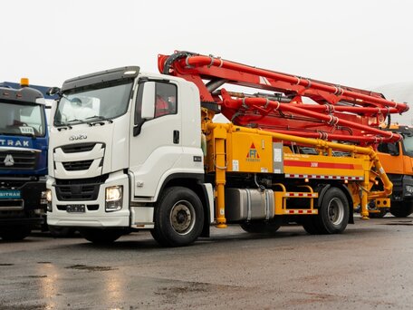 2024 Isuzu Автобетононасос, белый, 21007800 рублей, вид 1
